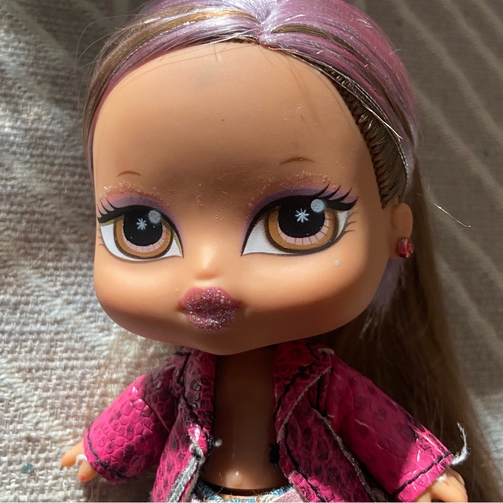 2006 Baby Bratz Lil Dancers Yasmin